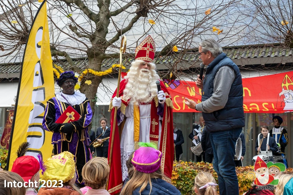 Intocht Sinterklaas in Ulvenhout